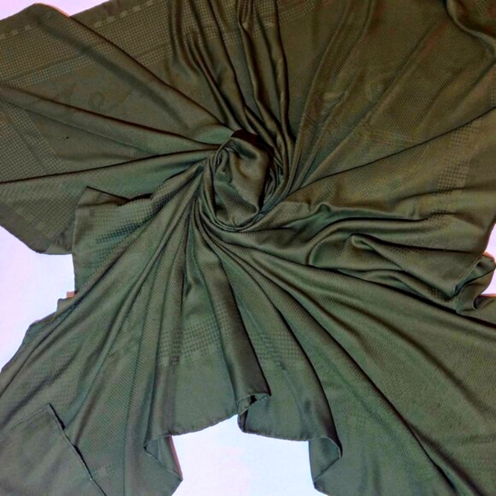💚Large Scarf Olive Green, Hand-Rolled Edges